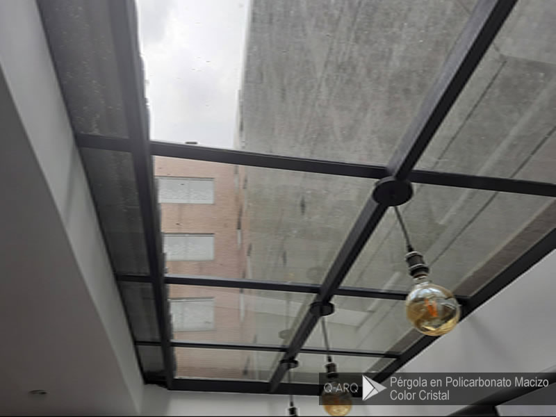 pergola-policarbonato-macizo